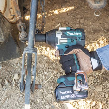 Llave impacto BL 18V LXT 700Nm 5Ah 2 bat. MakPac 1
