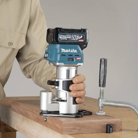 Fresadora multifunción BL 40Vmax XGT 8mm