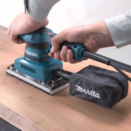 LIJADORA ORBITAL MAKITA BO3711...