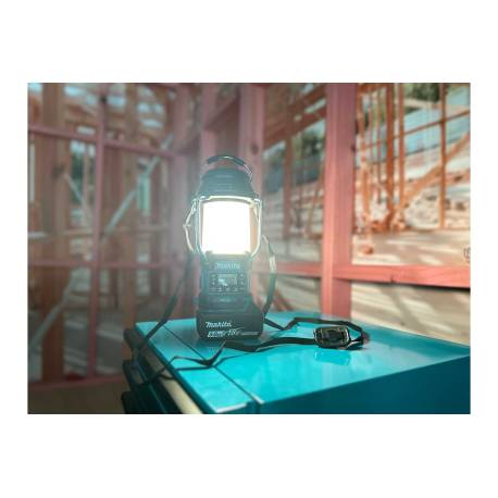 Radio linterna 18V LXT XPT Bluetooth