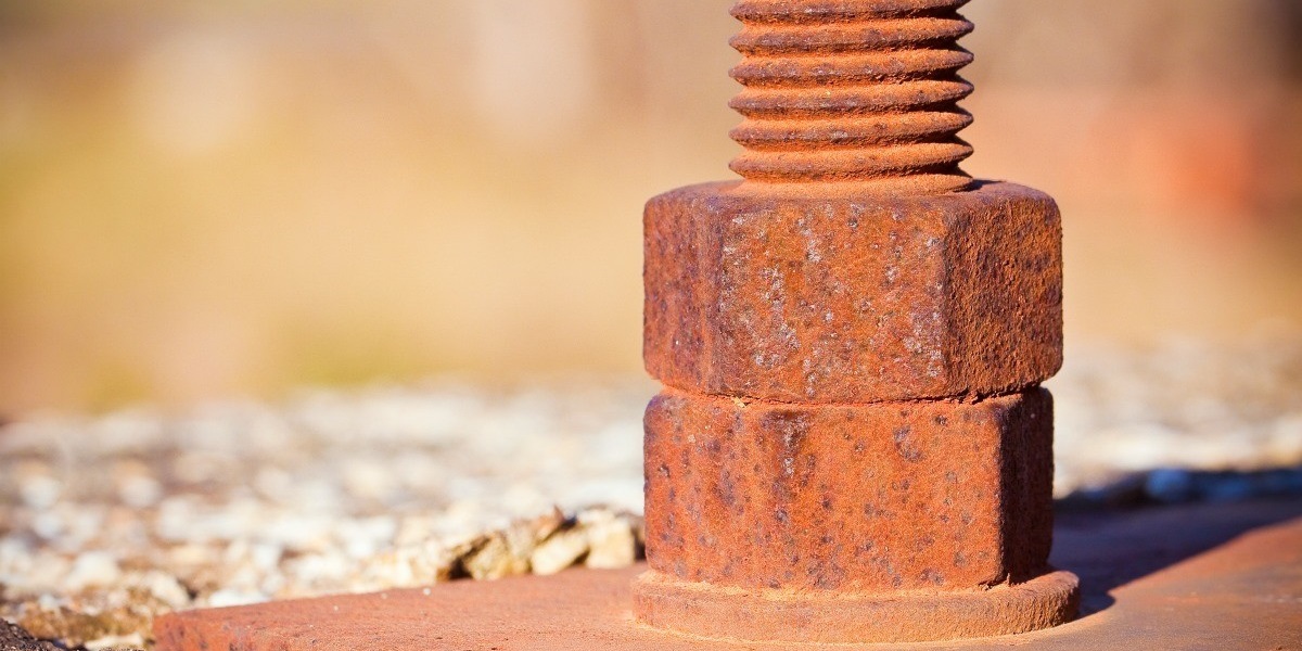 Cómo aflojar tuercas y tornillos agarrotados, oxidados pegados - Blog